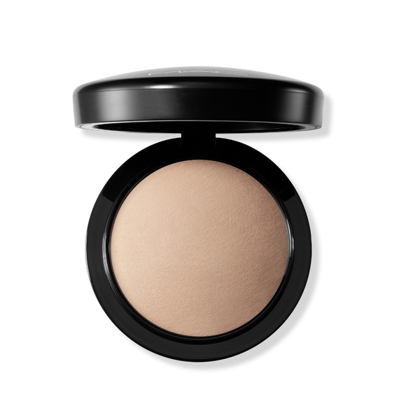 Light Mac Mineralize Skinfinish Natural Powder (Soft Pale Beige)Brand New in Box - Picture 7 of 14